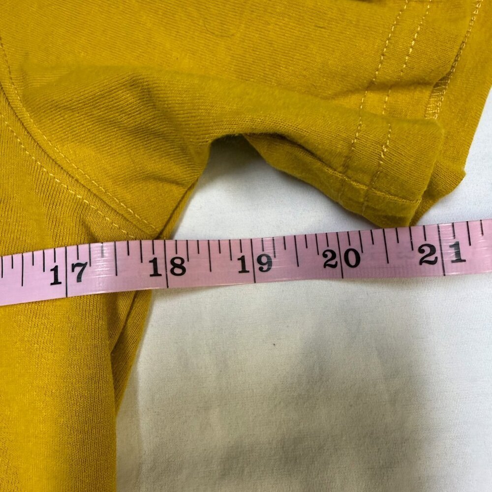 The North Face Heritage Patch Pocket Tee Women’s Small Ironwood Yellow NWT - Picture 7 of 8